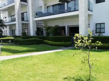Casa de 3 habitaciones, Emiliano Zapata · Equilibrio, Lujo y Armonía: Residencia Exclusiva en Planta Baja Dentro de Paraíso Country Club.