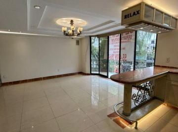 Departamento · 180m² · 3 Recámaras · 3 Estacionamientos · Penthouse en Renta