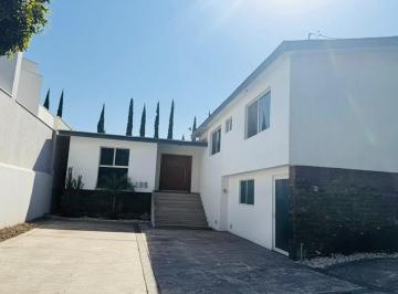 1 · Residencia de Lujo en San Pedro Garza García con 583 m² de Terreno y Amplios Espacios Familiares