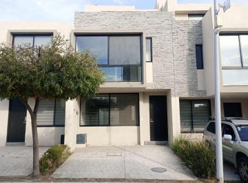 Casa de 3 habitaciones, Tlajomulco de Zúñiga · Casa en Venta en Zoi Sur | Tlajomulco de Zúñiga a Minutos de Galerías Santa Anita