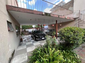 Casa · 395m² · 3 Recámaras · 4 Estacionamientos · Casa o Terreno en Venta en Colonia Vallarta, Guadalajara