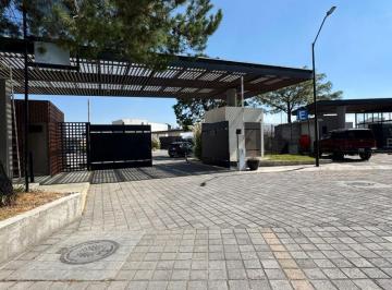 Casa en Venta en San Mateo Atenco a minutos del Centro de Metepec · Casa en Venta en San Mateo Atenco a Minutos del Centro de Metepec