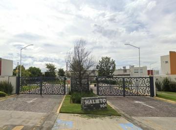 Casa de 2 habitaciones, Zapopan · Casa en Remate Hipotecario Zona Norte de Zapopan Coto Halieto Residencial Ideal Para Inversion