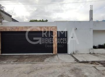 Casa · 350m² · 4 Recámaras · 2 Estacionamientos · Casa en Venta en Colonia Ruiz Cortines