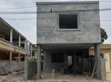 Casa · 174m² · 3 Recámaras · 1 Estacionamiento · Casa en Venta en Col Tamaulipas, Tampico Tamaulipas.