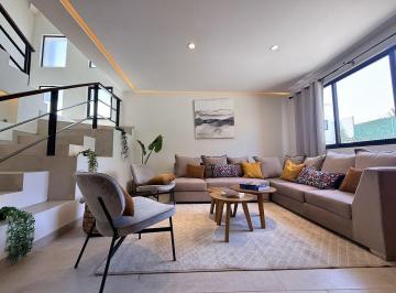 Casa en condominio · 257m² · 4 Recámaras · 2 Estacionamientos · Casa en Venta en Metepec con 4 Habitaciones
