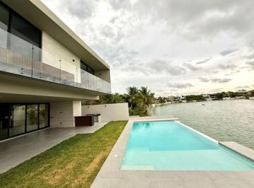 Casa de 4 habitaciones, Benito Juárez · Frente Al Lago 552 m² Tu Próximo Hogar Lagos del Sol