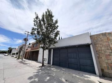 Casa de 3 habitaciones, San Luis Potosí · Casa en Lomas 3ra Sección - $6.8 Mdp