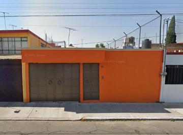 Casa de 3 habitaciones, Texcoco · Casa con 241 m² Superficie de Terreno y 3 Recámaras en Venta en La Conchita