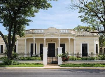 Casa de 7 habitaciones, Guadalajara · Casa Histórica en Venta Sobre Av Vallarta