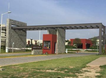 Casa de 3 habitaciones, Zapopan · Casa en El Campestre Residencial en Zapopan Remate Hipotecario en Residencial con Alberca y Lago