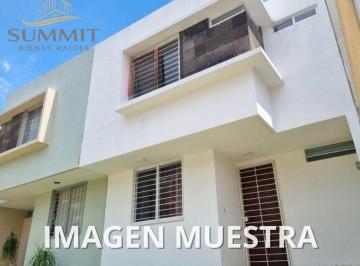 Casa de 4 habitaciones, San Pedro Tlaquepaque · Vendo Casa en Terralta Cerca del Parque Metropolitano Remate Bancario