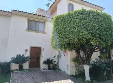 Casa en condominio de 4 habitaciones, Guadalajara · Casa en Venta en Colomos Providencia