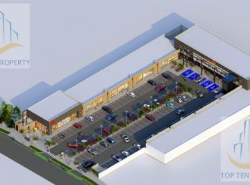 Local comercial · 5900m² · 100 Estacionamientos · Local en Av de Crecient Flujo