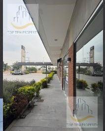 Local comercial · 60m² · Local 202 – Plaza Comercial Santa Fé