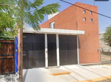 Casa · 200m² · 3 Recámaras · 2 Estacionamientos · Casa en Venta 1 Piso Alamos 3era Seccion