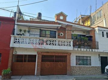 Casa de 8 habitaciones, Iztapalapa · Propiedad con Flujo de Efectivo Inmediato + Alto Potencial de Plusvalía | Ubicación Estratégica.