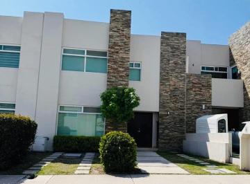 Casa en condominio · 150m² · 3 Recámaras · 2 Estacionamientos · Casa en Condominio - Fraccionamiento Zibatá