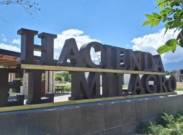21998fe7f5a1a6533c94f87c5ba7b538057ac257aa31cce5401d65d56dcbe0a5 · Estrena Casa en Fracc. Hacienda El Milagro
