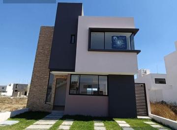Casa · 165m² · 3 Recámaras · 3 Estacionamientos · Casa en Fraccionamiento Viu Panorama