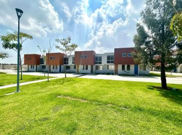 Casa · 112m² · 3 Recámaras · 2 Estacionamientos · Casa en Venta en Santa Ana Tepetitlán