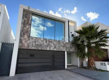 Casa · 275m² · 3 Recámaras · 2 Estacionamientos · Casa en Venta en Bosques del Valle, Chihuahua, Chihuahua