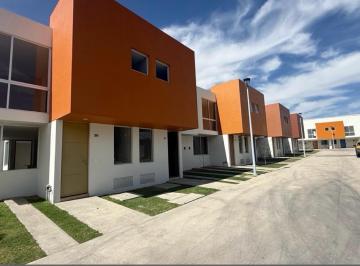 Casa · 117m² · 3 Recámaras · 2 Estacionamientos · Casa - Santa Ana Tepetitlán