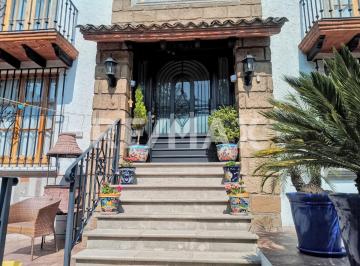 Casa · 140m² · 2 Recámaras · 3 Estacionamientos · Casa en Venta Estilo Mexicano - (4)