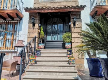 Casa · 140m² · 2 Recámaras · 3 Estacionamientos · Casa en Venta Estilo Mexicano - (4)