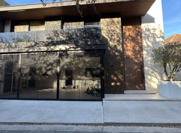Casa de 4 habitaciones, Monterrey · Casa en Venta en Privada Valle Alto