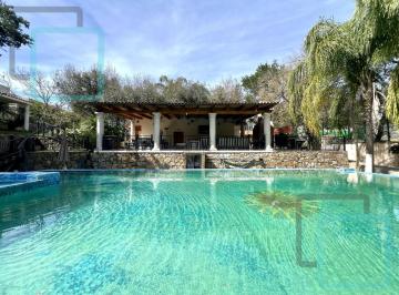 Quinta · 2139m² · 3 Recámaras · 16 Estacionamientos · Quinta en Venta Colinas del Vergel Allende Nuevo Leon