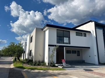 Casa de 4 habitaciones, León · Venta Casa Moderna con Acabados Premium en El Molino