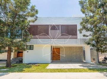 Casa de 4 habitaciones, Zapopan · Residencia en Venta a Estrenar Ubicada Solares, Jal, Zapopan.