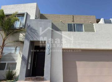 Casa de 3 habitaciones, Chihuahua · Venta Bonita Residencia en Bosques del Valle por Cantera en Chihuahua Chih.