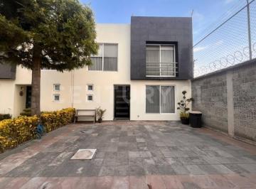Casa · 174m² · 4 Recámaras · 2 Estacionamientos · Casa Venta La Concepción, San Mateo Atenco
