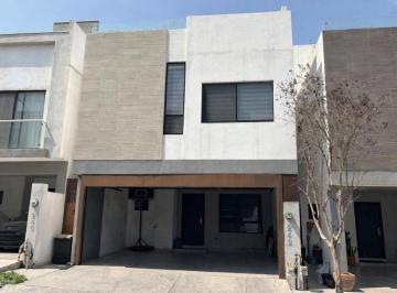 Casa de 4 habitaciones, García · Casa en Venta en Cumbres Provenza Sector Aqua, Zona Cumbres