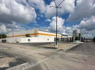 1 · Naves Industriales – 33 Bodegas Disponibles