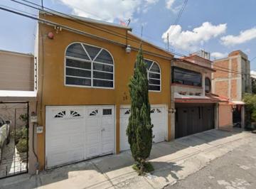 Casa de 3 habitaciones, Cuautitlán Izcalli · Casa en Venta en Cumbria Cuautitlan Izcalli
