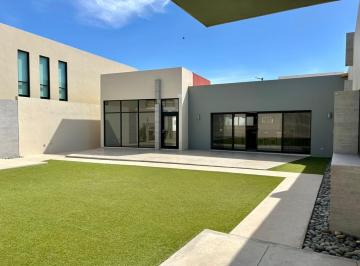 Casa de 5 habitaciones, Ensenada · Casa en Renta