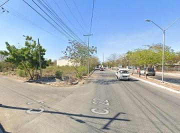 Terreno / Lote · 1500m² · Lote en Esquina a un Costado de La Av Principal de 1500 m² en Nora Quintana