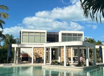 Departamento · 168m² · 3 Recámaras · 2 Estacionamientos · Departamento Villas Wayak