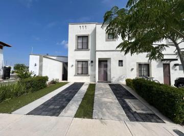 Casa en condominio · 101m² · 3 Recámaras · 2 Estacionamientos · Renta de Casa en Provenza