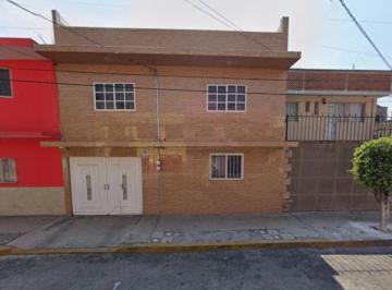 Casa de 4 habitaciones, Nezahualcóyotl · Casa en Remate - Maravillas - Nezahualcóyotl