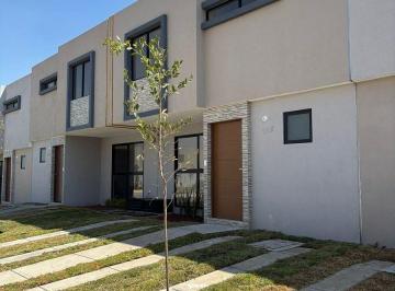 01056c8deb8704e98933bd5c5c785da7b92328d13180d32ac368d54613eabca4 · Casa en Venta, Nueva. Residencial Novovento, Pachuca.