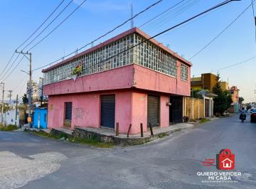 Edificio · 300m² · 4 Recámaras · 1 Estacionamiento · Propiedad Comercial en Venta con 4 Unidades Rentables en Cuernavaca