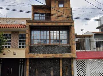 Casa de 3 habitaciones, Ecatepec de Morelos · ¡Gran Oportunidad! Casa de Remate en Ecatepec de Morelos