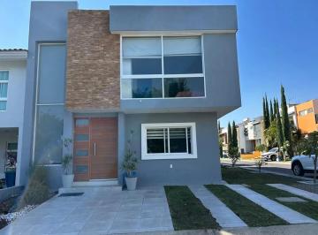 1 · Casa en Venta en Casa Fuerte