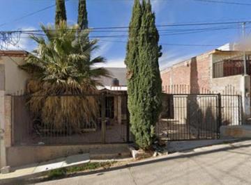 Casa de 2 habitaciones, Hidalgo del Parral · Casa con 186 m² Superficie de Terreno y 2 Habitaciones en Venta, Miguel Hidalgo