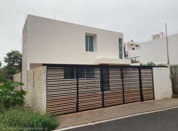 Casa de 4 habitaciones, Mérida · Casa en Venta en Colonia Nuevo Yucatán