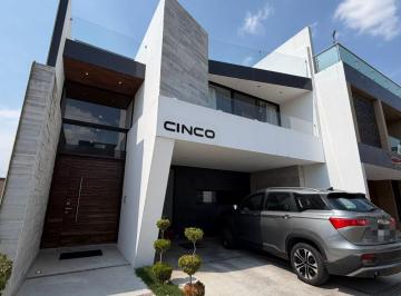 Casa de 3 habitaciones, San Andrés Cholula · Casa Moderna en Venta en Lomas de Angelópolis Parque Baja California